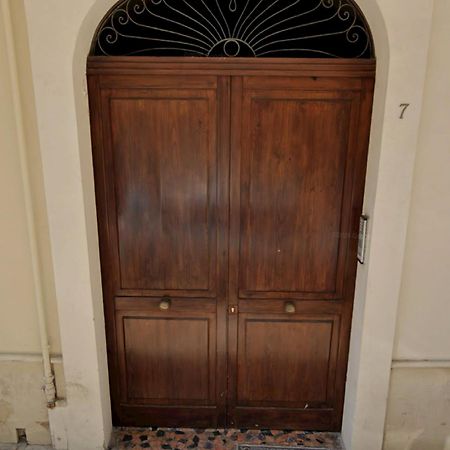 Charming Apt With Baroque View - Lecce Exterior photo