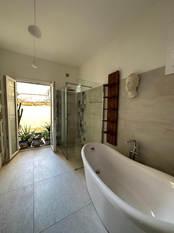 Charming Apt With Baroque View - Lecce Exterior photo